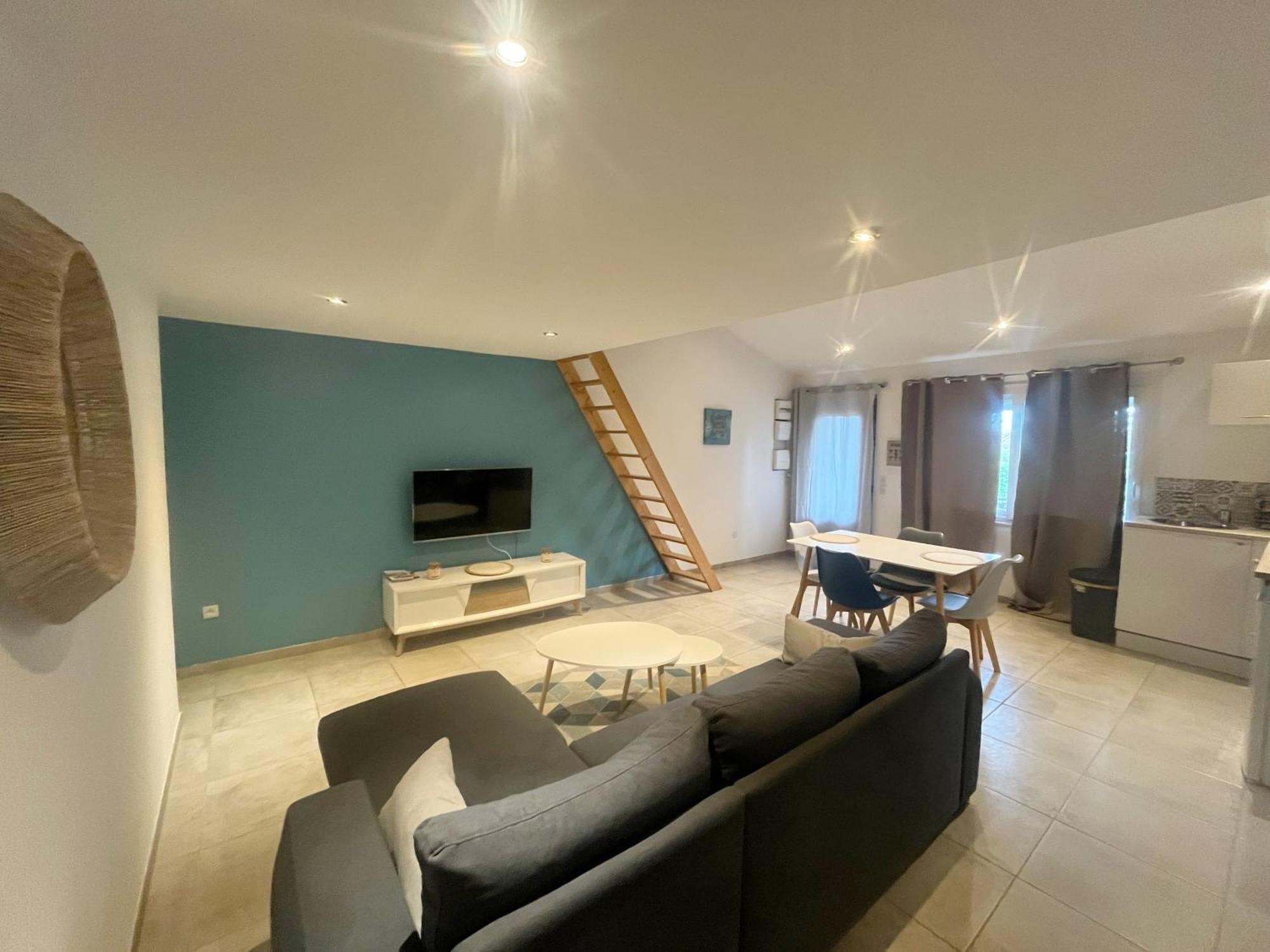 Apartamento A Deux Pas Des Peniches Castelsarrasin Exterior foto